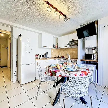 Les Amphores By Interhome Apartment Le Grau-du-Roi