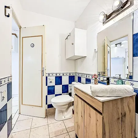 Appartement Les Amphores By Interhome Le Grau-du-Roi