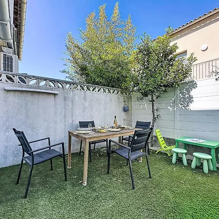 Les Amphores By Interhome Le Grau-du-Roi